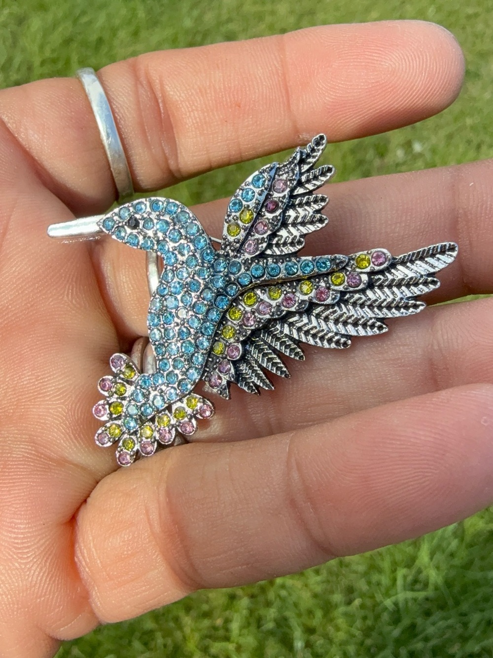 NWT Sparkling Multicolor Crystal Hummingbird Brooch - Picture 5 of 6